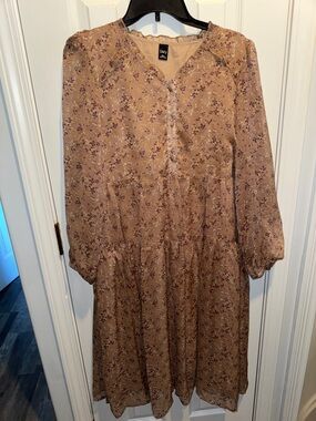 Dazy Taupe Floral Tiered Long-Sleeve Midi Dress